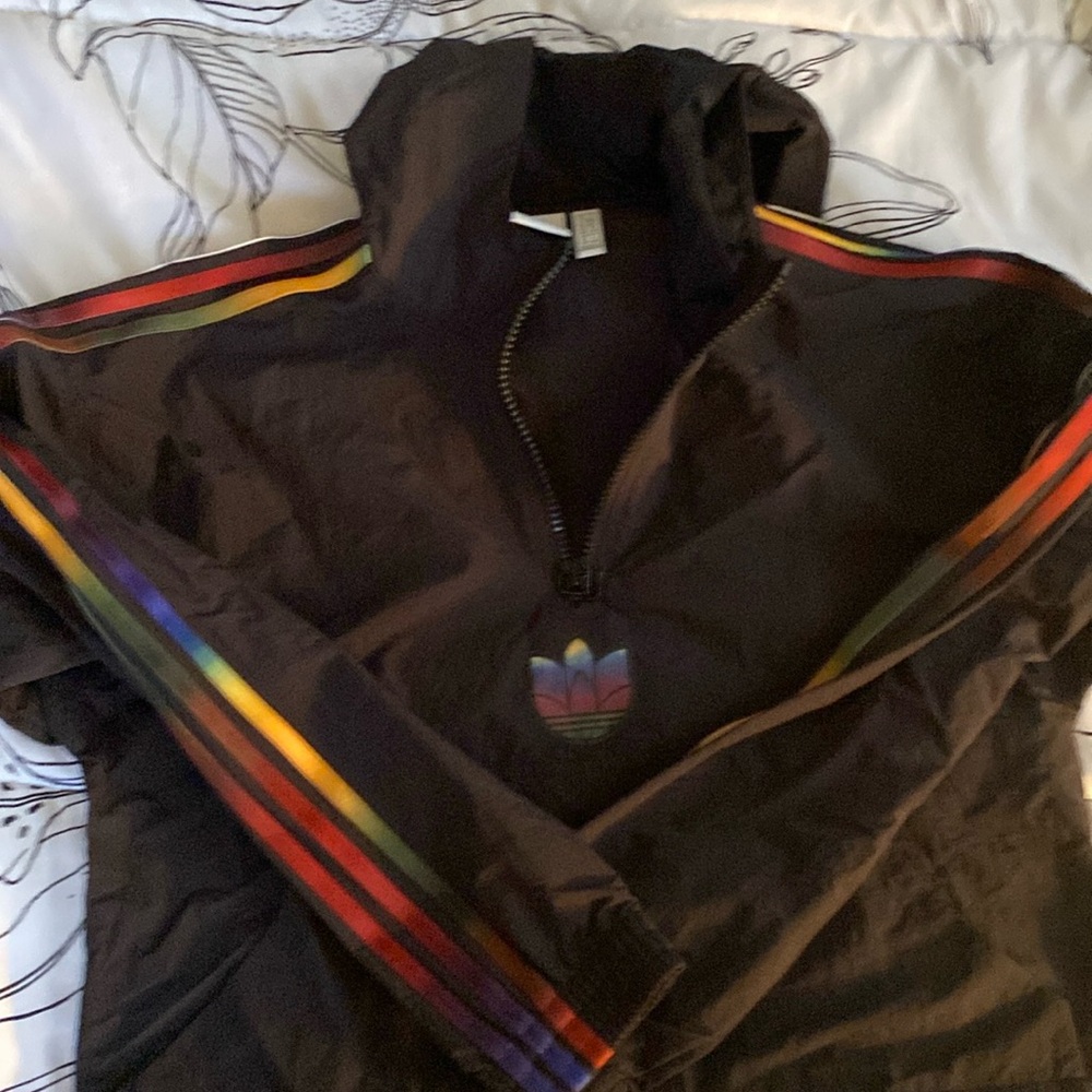 Black Adidas women’s cropped windbreaker size small.